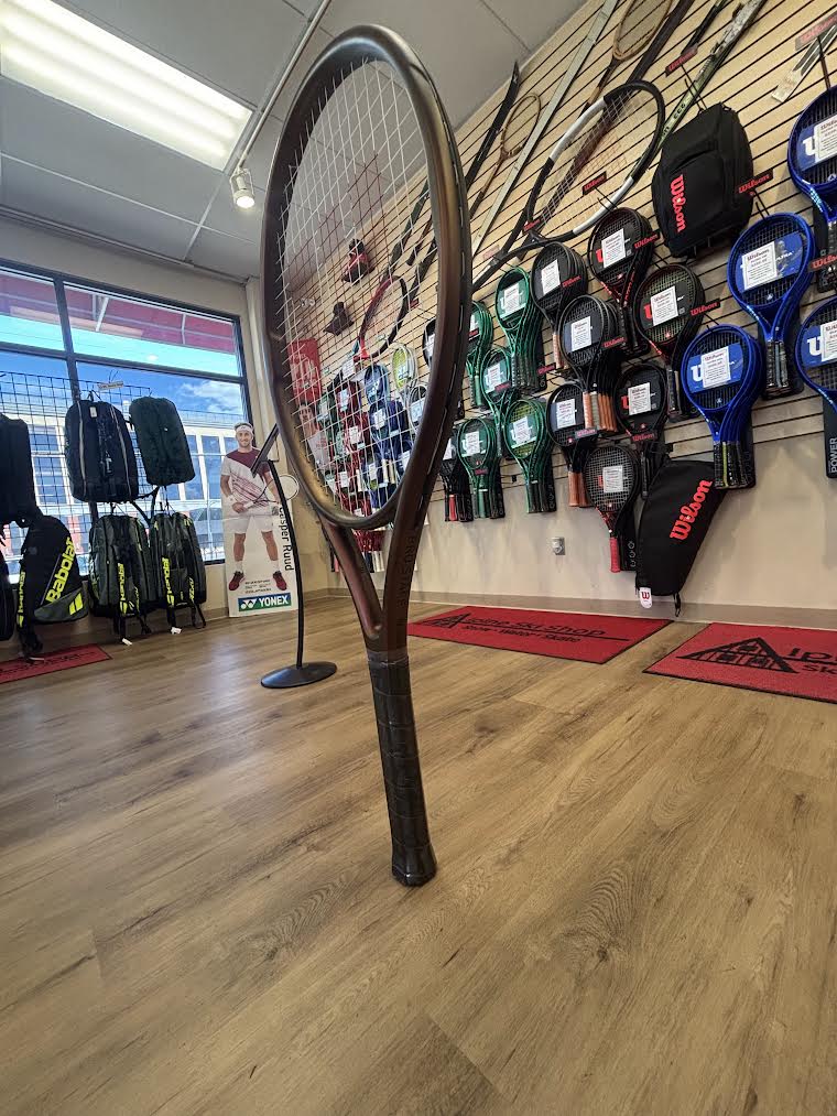 Wilson Pro Staff V14 Jumbo Tennis Racket