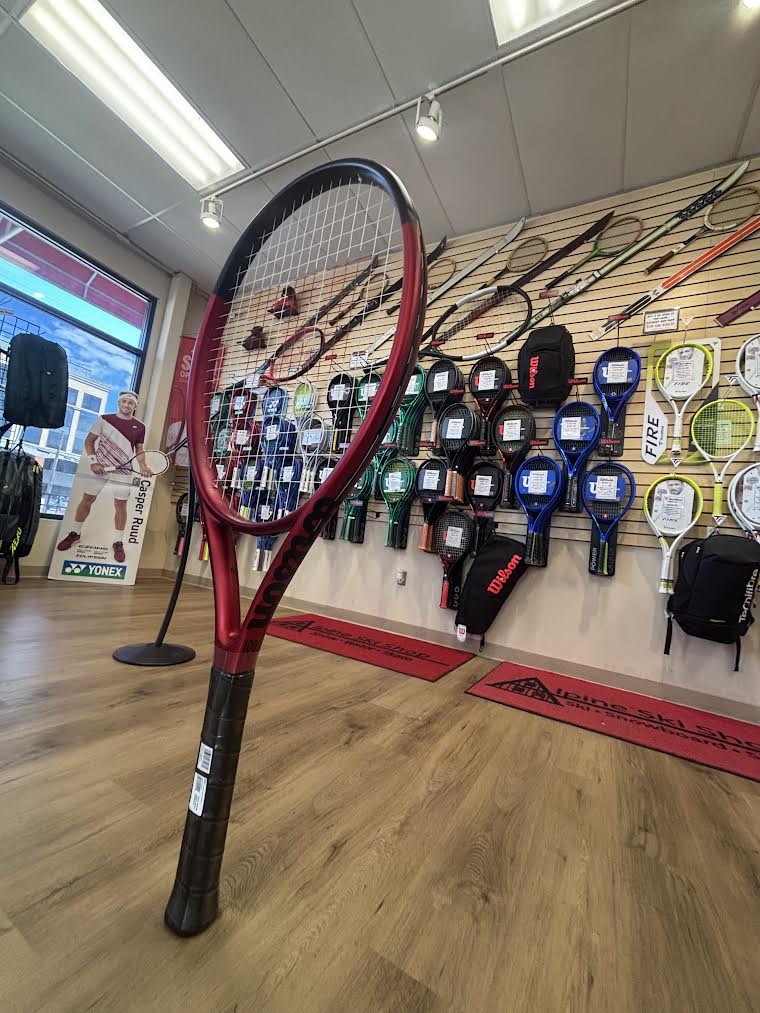 Wilson Clash V2 Jumbo Tennis Racket