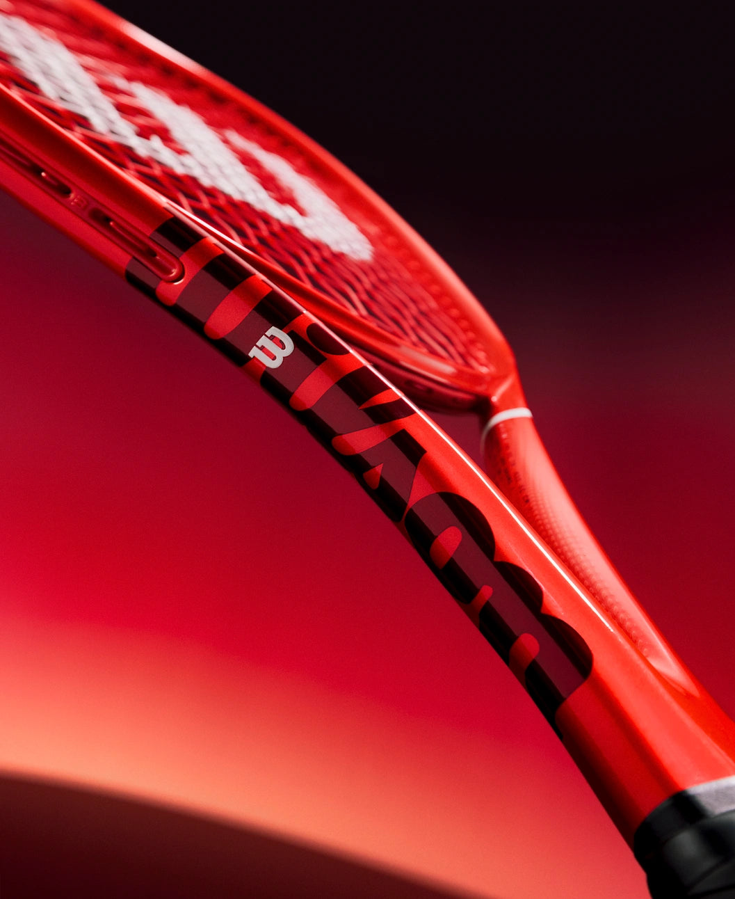 Wilson Defyer 100UL V1 Tennis Racket